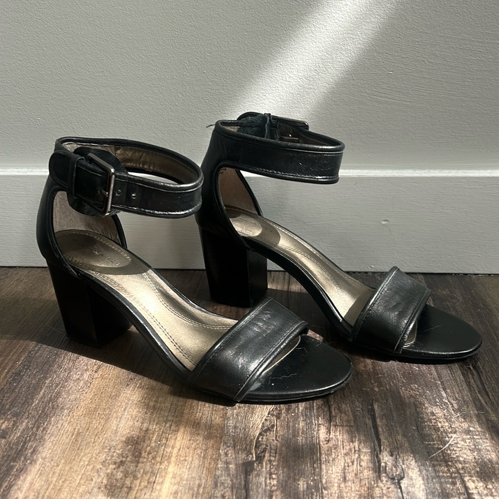 Tahari black block ankle strap heels ADAM 6.5 - Picture 1 of 10